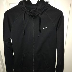 Nike women’s therma-fit sweater